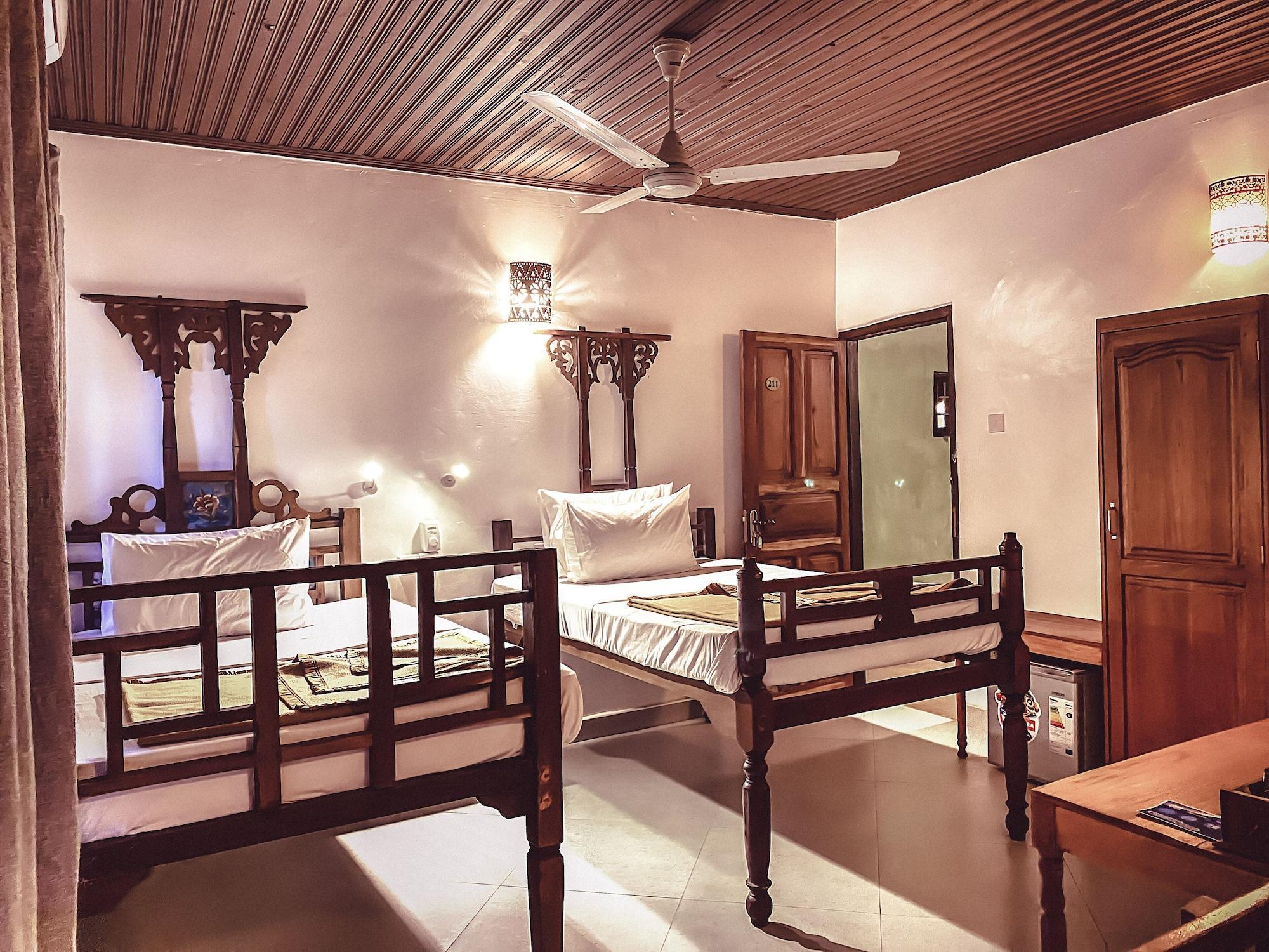 Smiles Stone Town Hotel Zanzibar Dış mekan fotoğraf